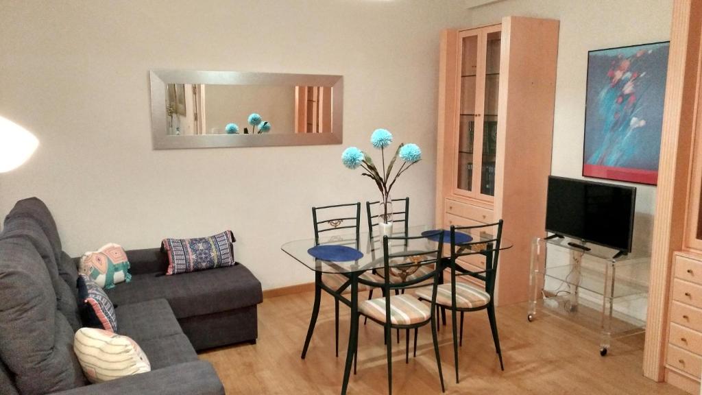 Eduardo Lucena 5, Los Patios, Córdoba