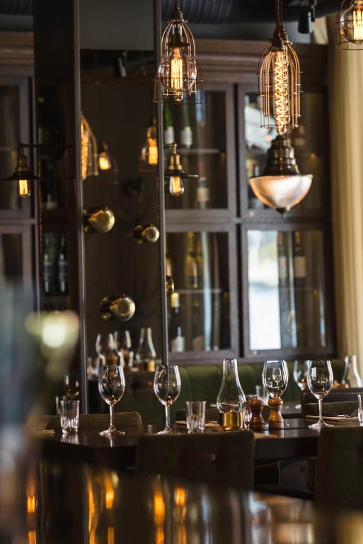 フロント・ロビー