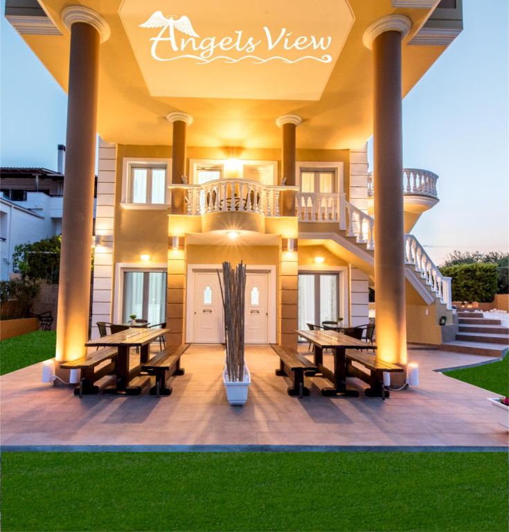 Angels View Luxury Family Apartments photo
