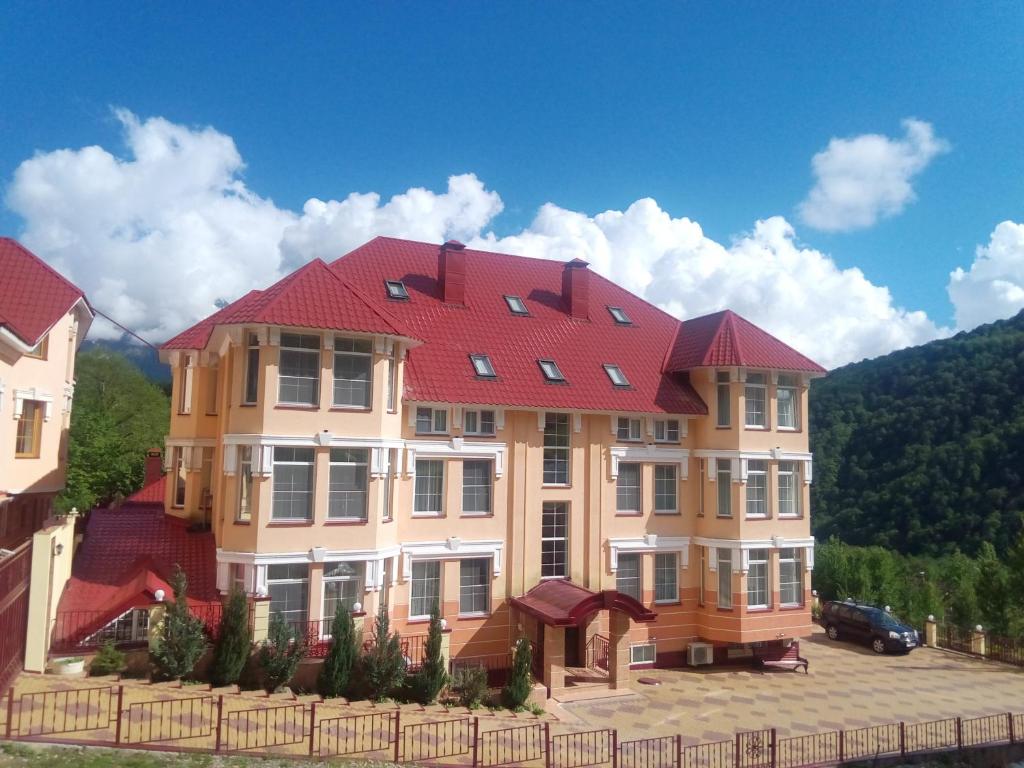 Gorny Khrustal Apart-hotel — Hotel in Krasnaya Polyana