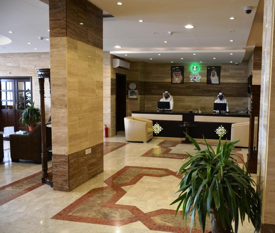 Al Bustan Crown Hotel 1 photo