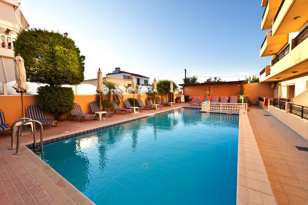 Alea Hotel Apartments — Swimming pool in Ialyssos, South Aegean