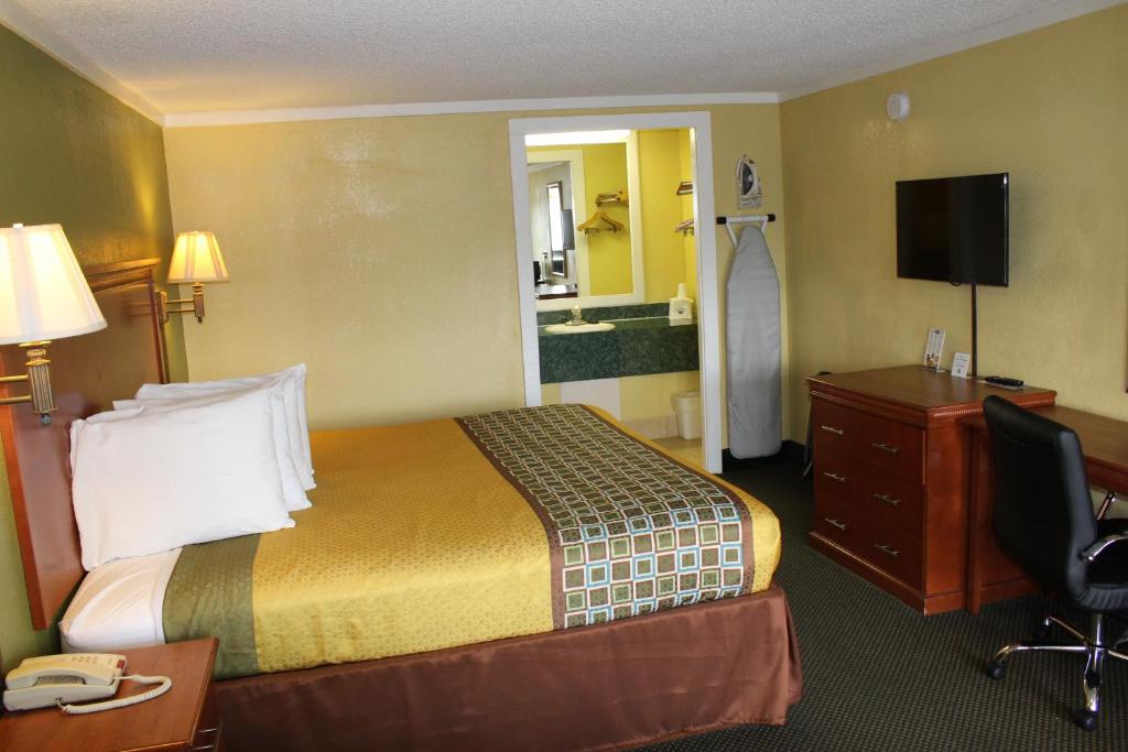 Americas Best Value Inn & Suites Conyers Photo 26