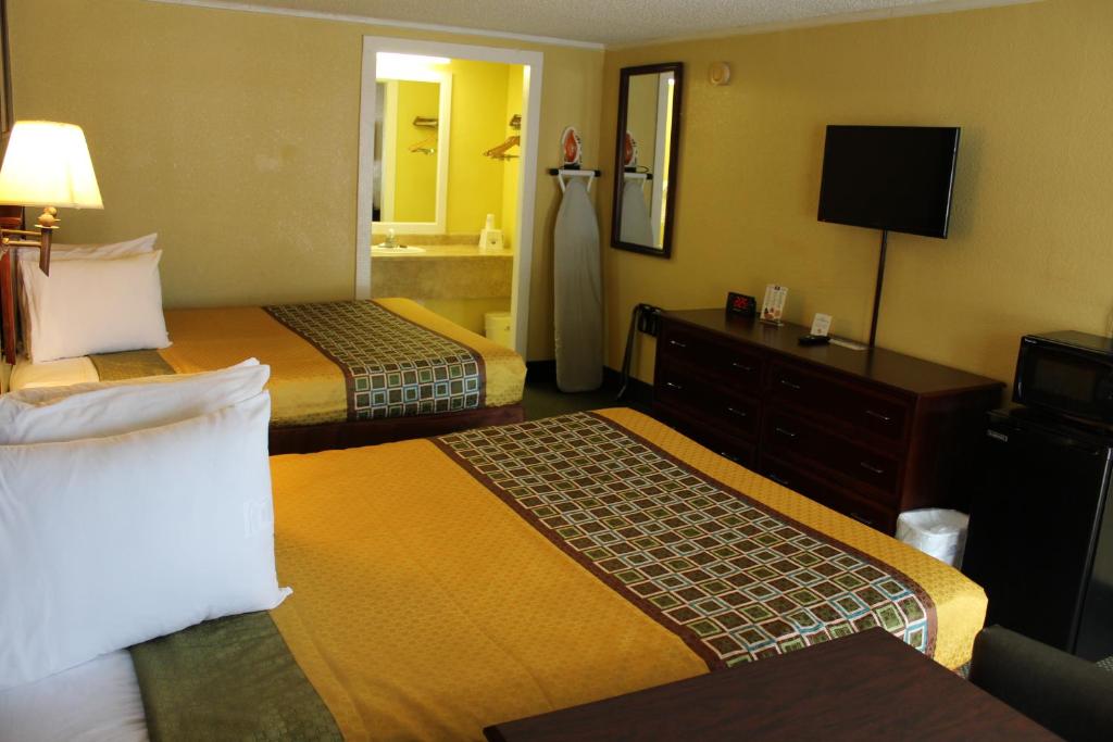Americas Best Value Inn & Suites Conyers Photo 33