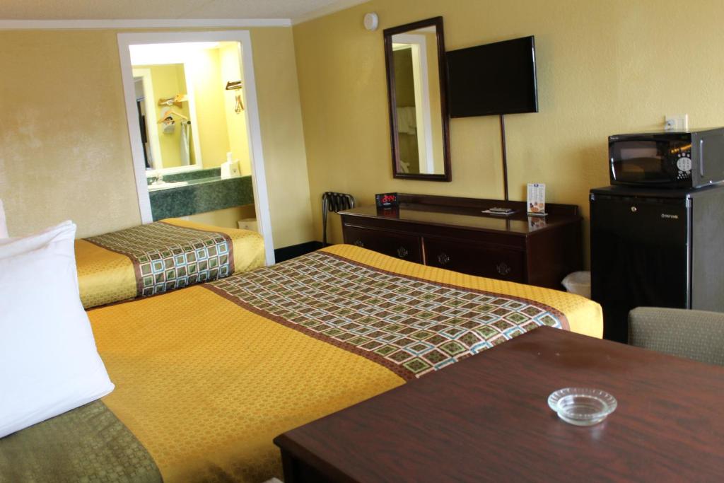 Americas Best Value Inn & Suites Conyers Photo 35