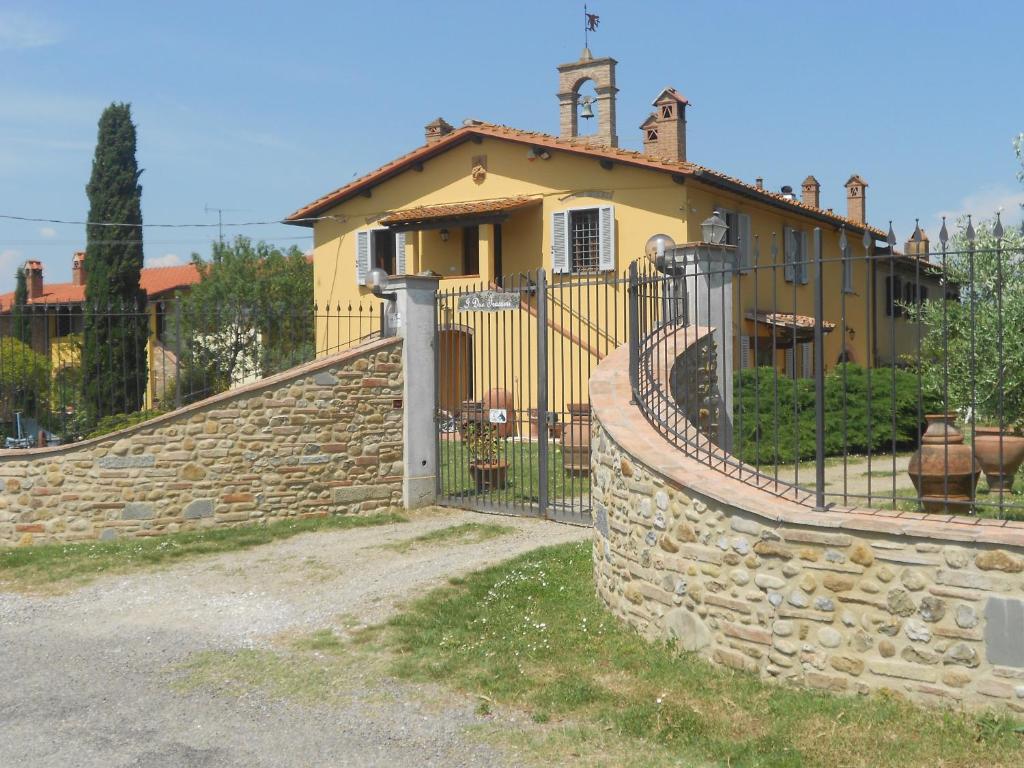 I Due Frassini — Hotel in Montespertoli