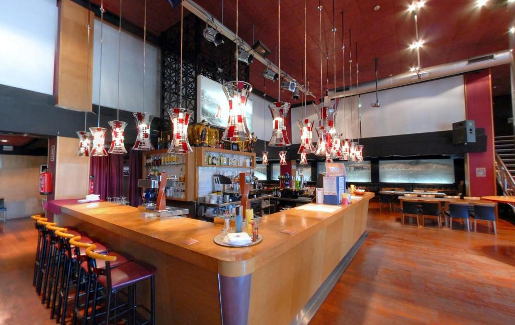 Magic Cristal Park — Restauracje i bary in Benidorm, Wspólnota Walencka