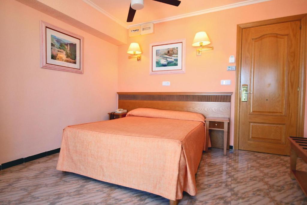 Hotel Manaus — Cala Blava, Balearic Islands