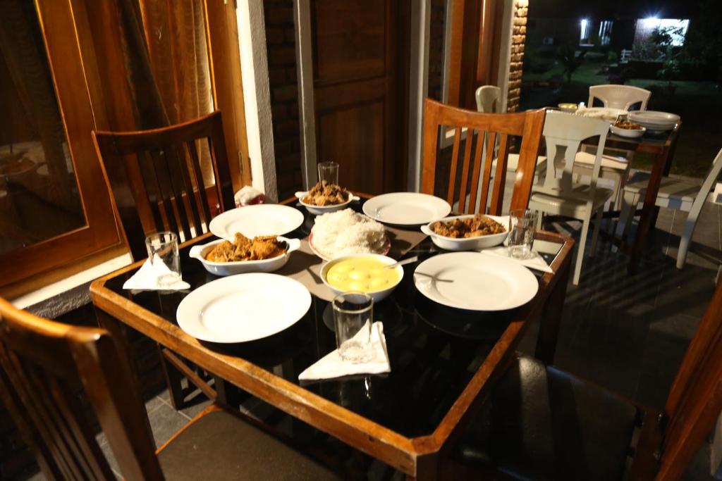 Restaurant, Pasikudah Eco Village Hotel in Pasikuda