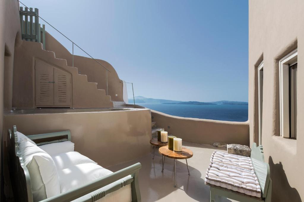 Ammos Oia Mansion — Hotel in Santorini