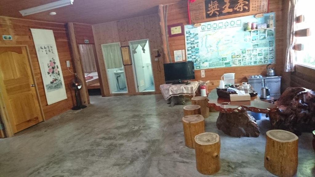 Shared lounge/TV area, Zhulin View B&B in Chiayi