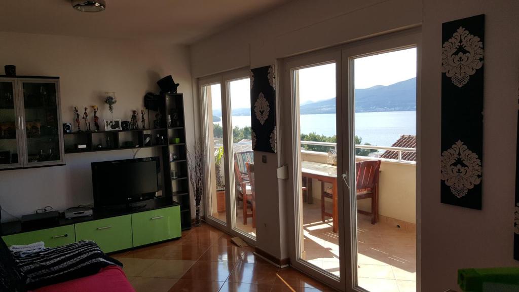 Ảnh 2