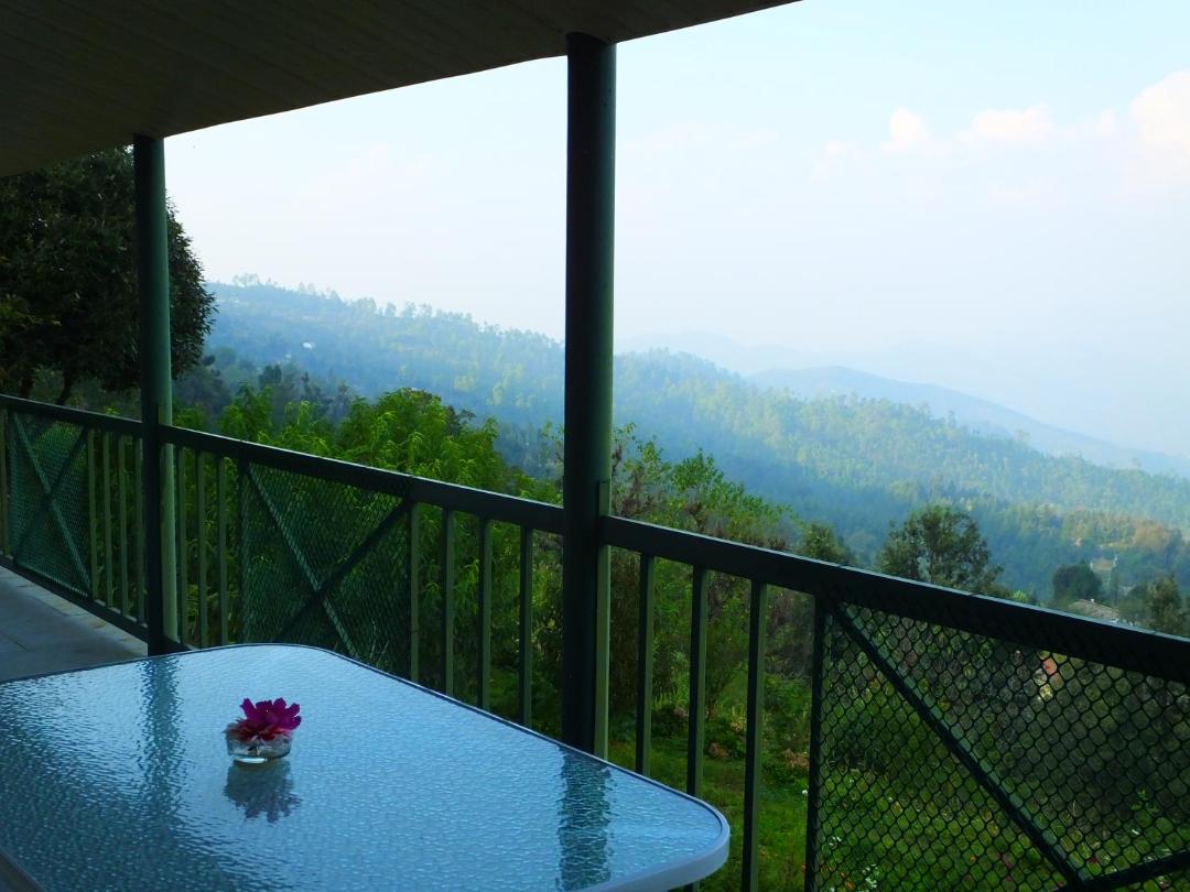 Hostie Casa Belle Vue - Private 3BHK Mountain Chalet with Breathtaking Himalayan views 전경