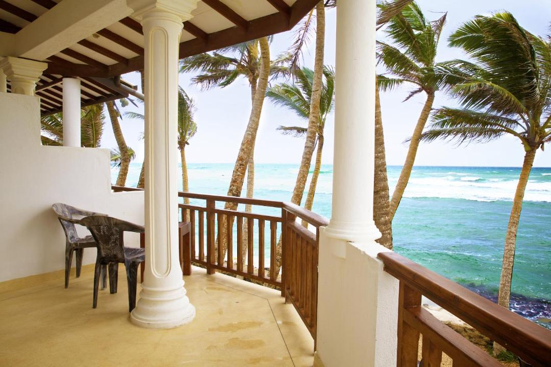 Beach Inns Holiday Resort 전경