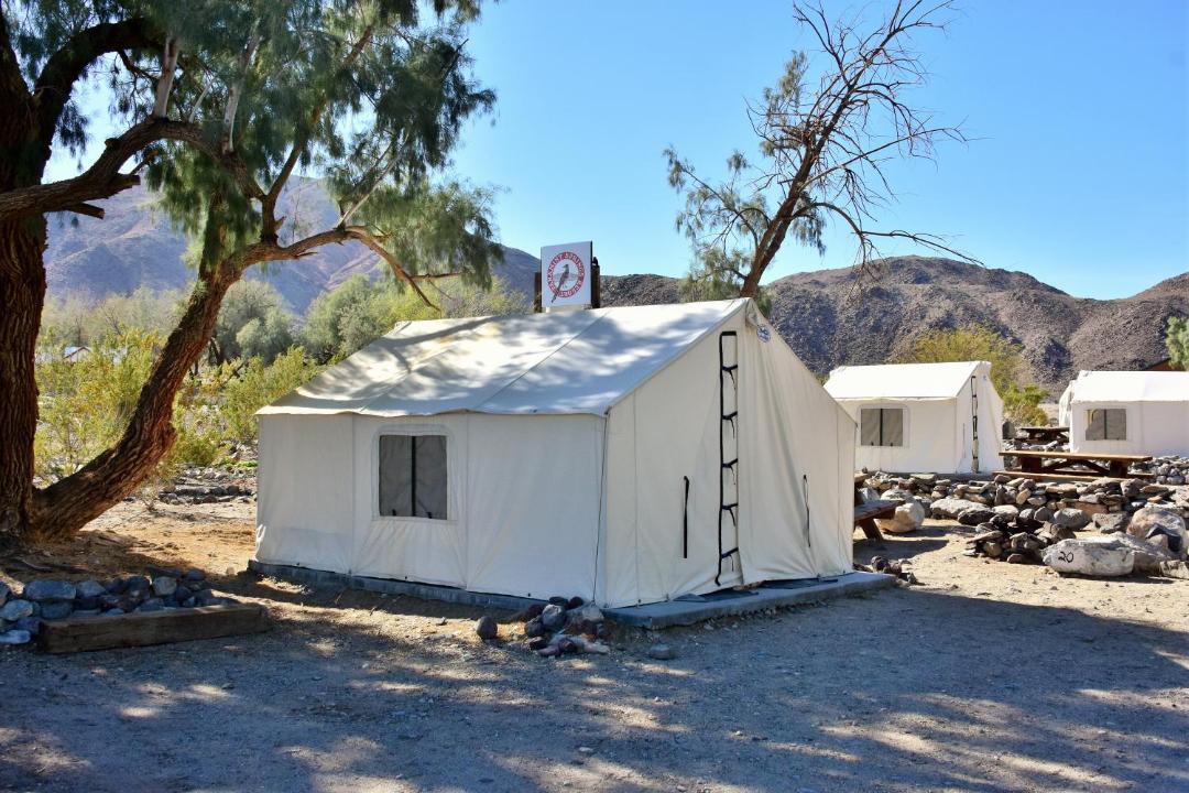 Panamint Springs Motel & Tents 전경
