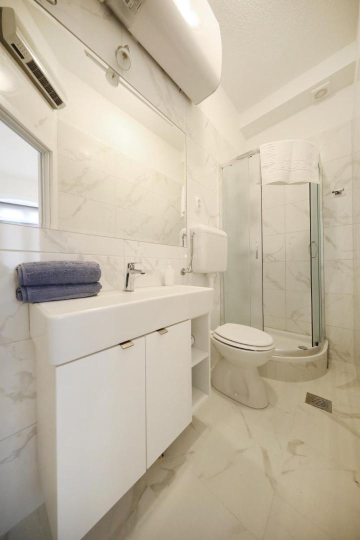 Sea View Studio Apartment 전경