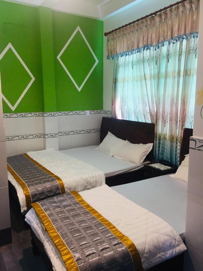 남 푸옹 호텔 외관