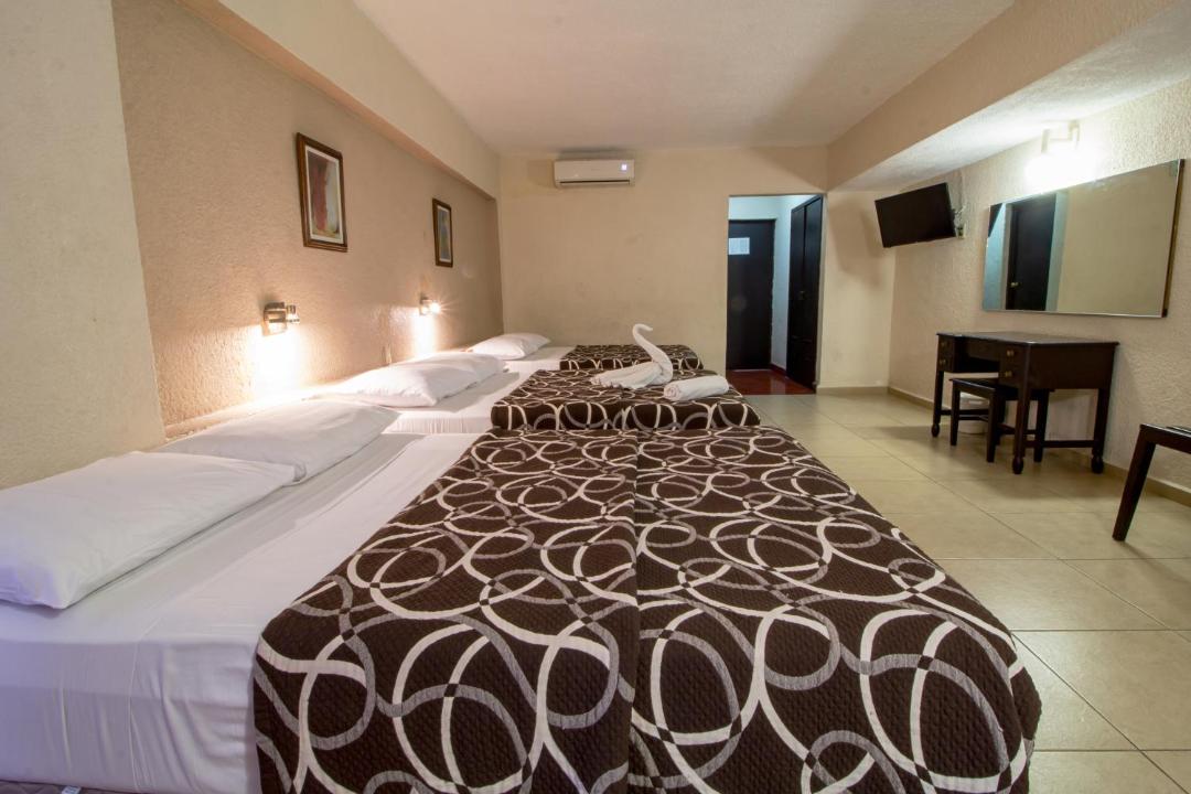 Hotel Coln 전경