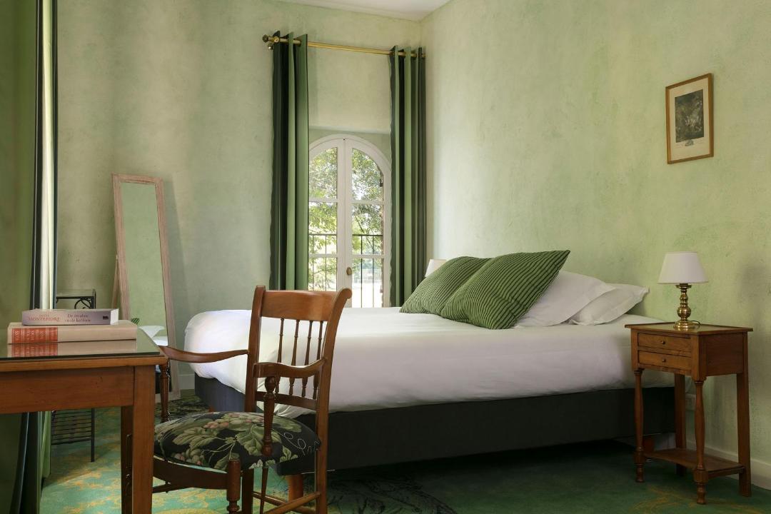 Hostellerie Du Chateau Les Muids 전경