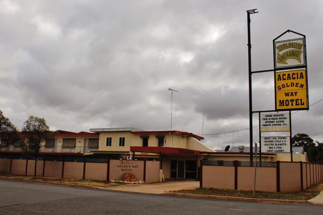Acacia Golden Way Motel 전경