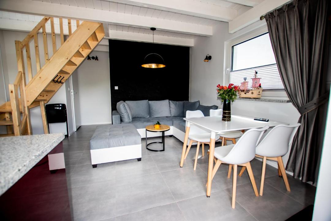 DOMKI - Kaszuby Resort ZACISZE - new cottage 전경