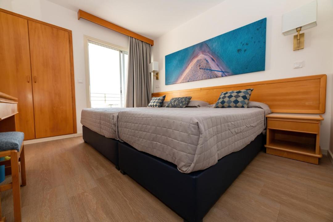Tylos Beach Hotel 3