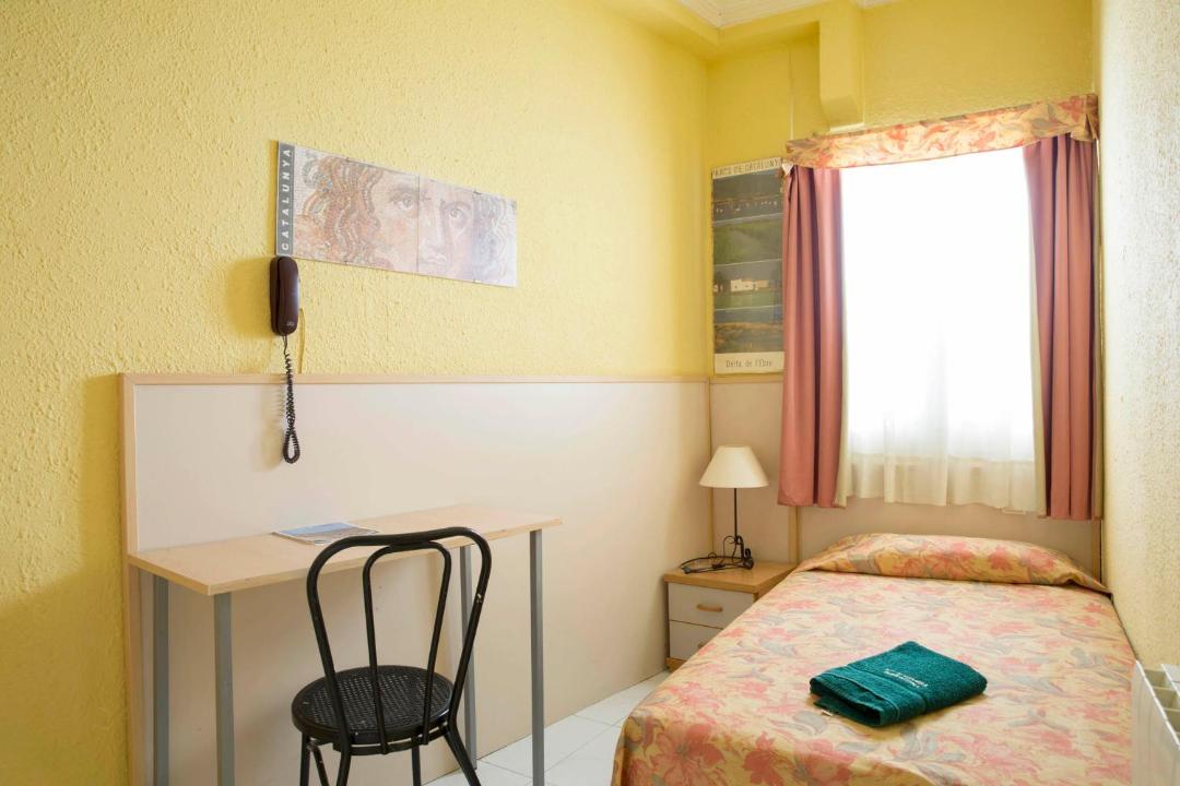 Hostal Alhambra Tarragona 전경