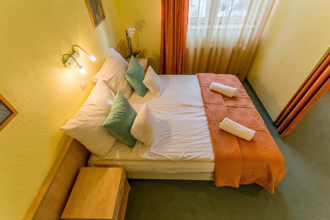 Salgo Hotel 전경