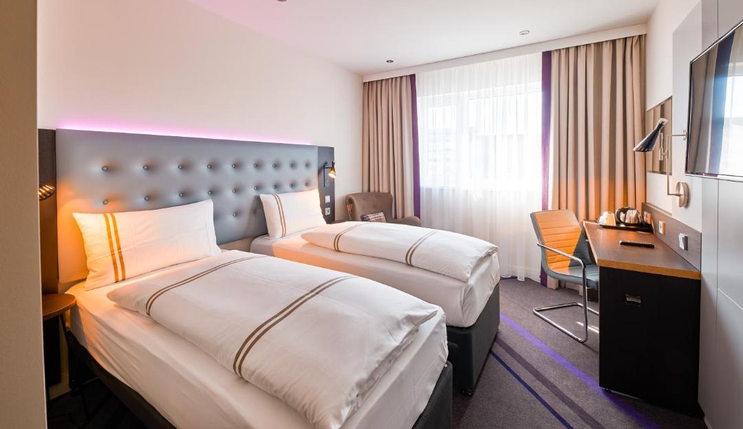 Premier Inn Saarbrcken City Congresshalle 전경
