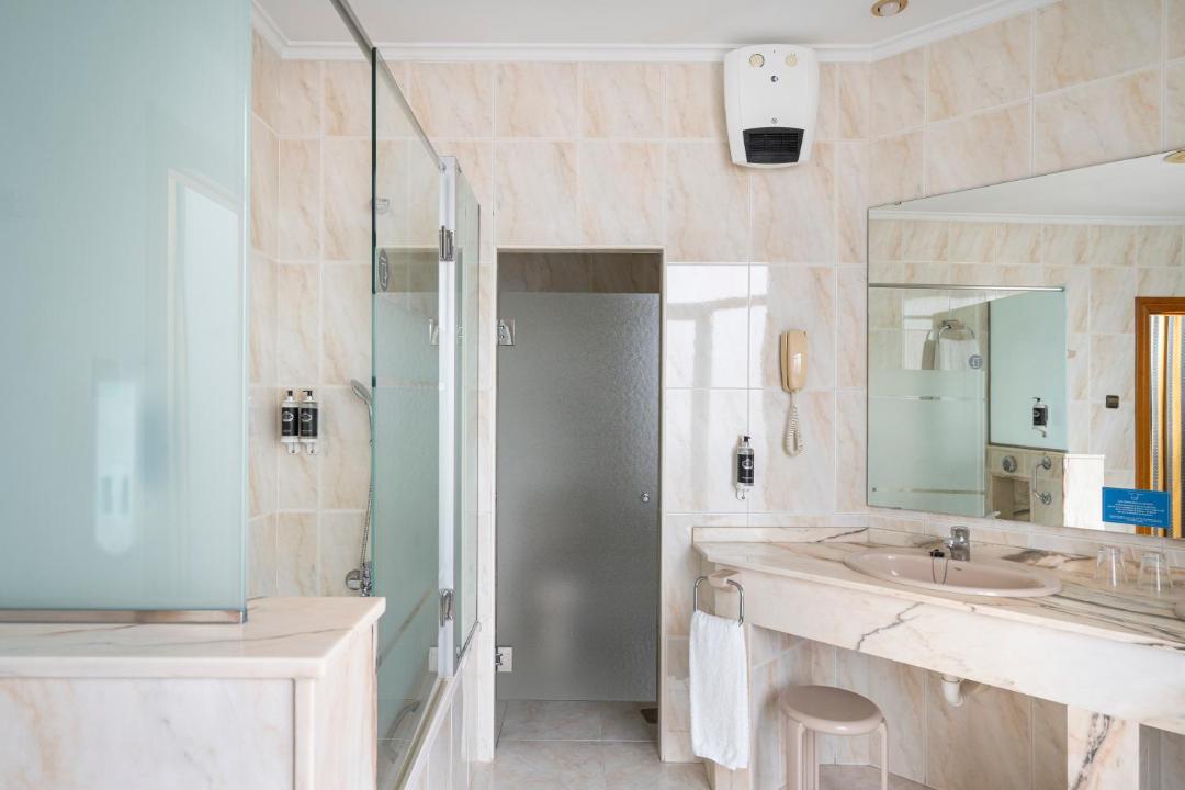 Hotel Hernan Cortes 전경