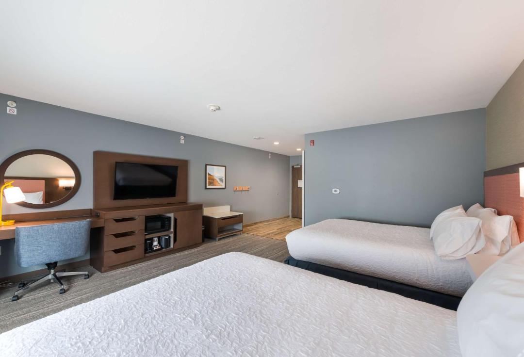 Hampton Inn by Hilton Niles MI 전경