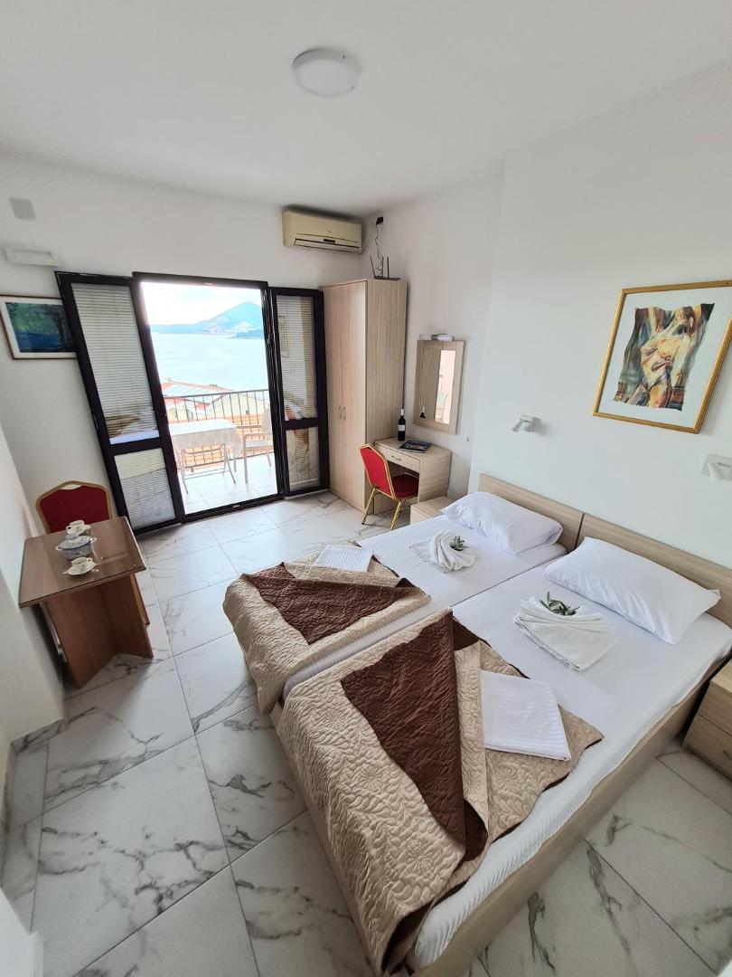 Apartmani Dalex 전경