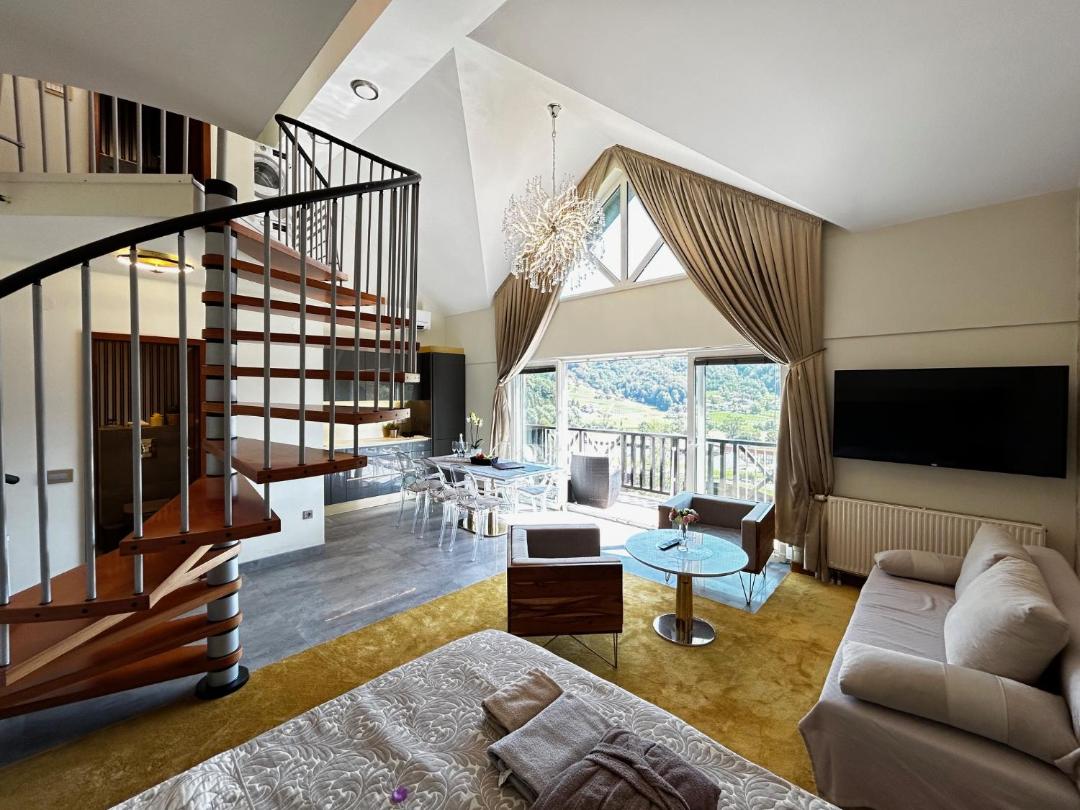 포드세트레텍의 아파트먼트 79m² 침실 2개 프라이빗 욕실 2개 Duplex Penthouse Aparthotel Rosa 전경