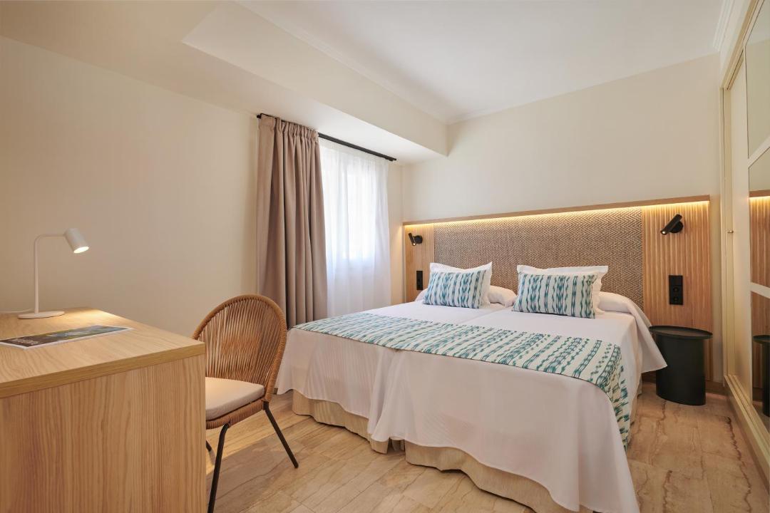 Grupotel Mar de Menorca 전경
