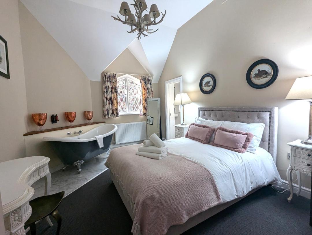 The Coach House Apartment at Cefn Tilla Court Usk 전경