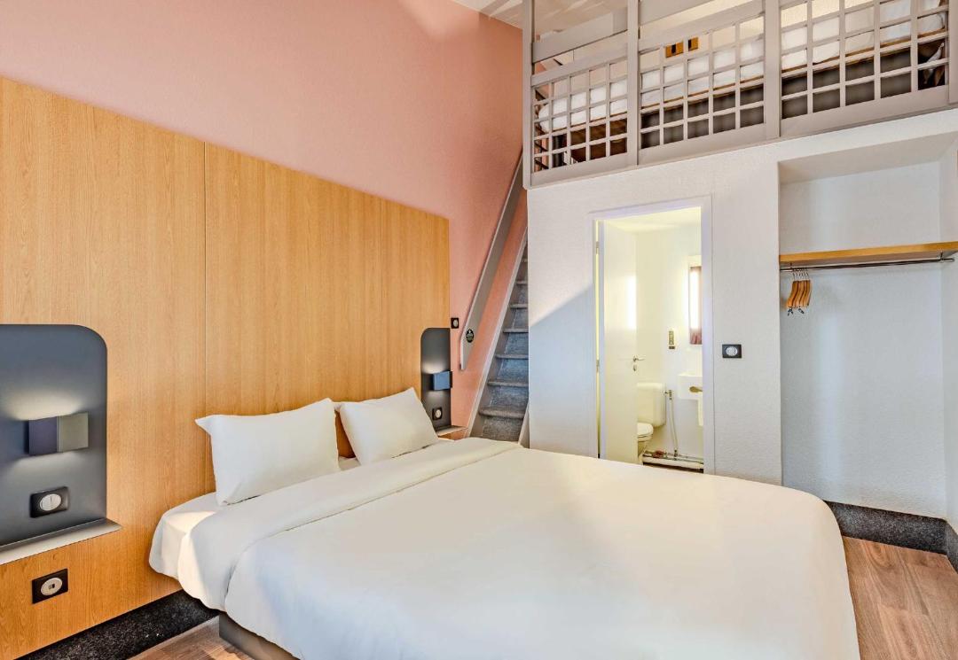 B&B HOTEL Brest Kergaradec Aeroport 전경