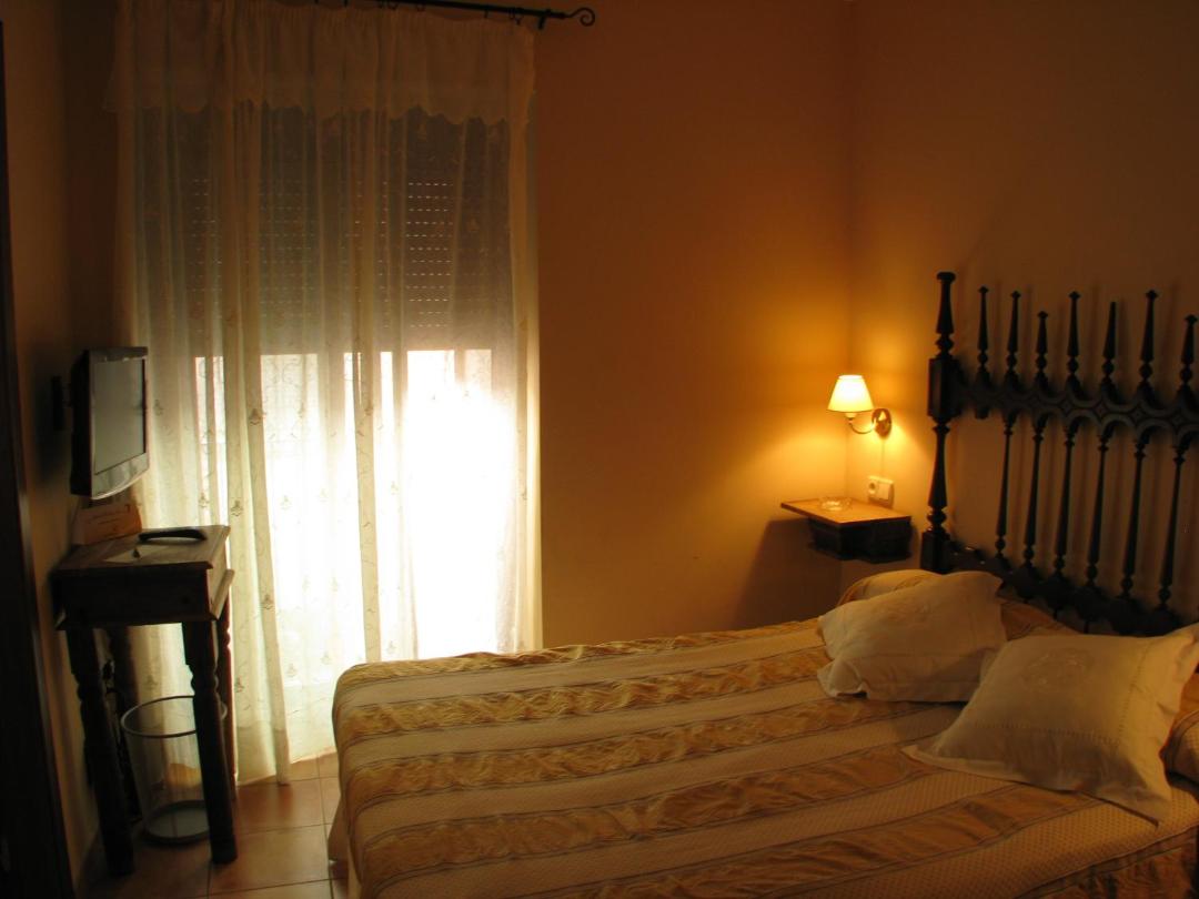 Hotel Don Carlos Caceres 전경