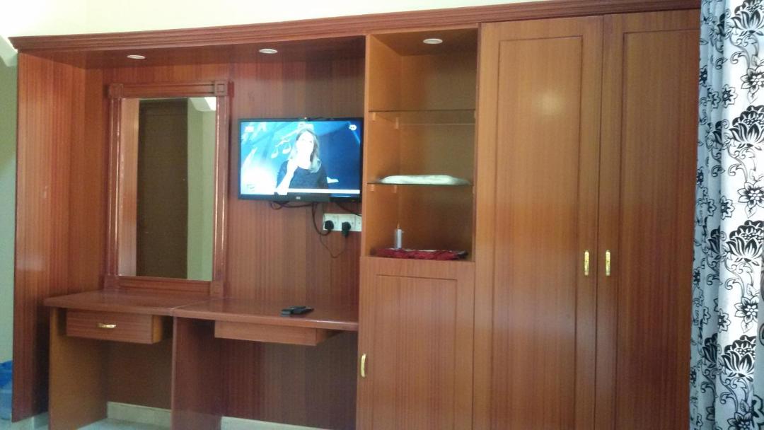 Serapis Hotel 전경