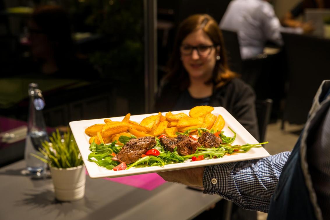 ibis Lausanne Crissier – Bild