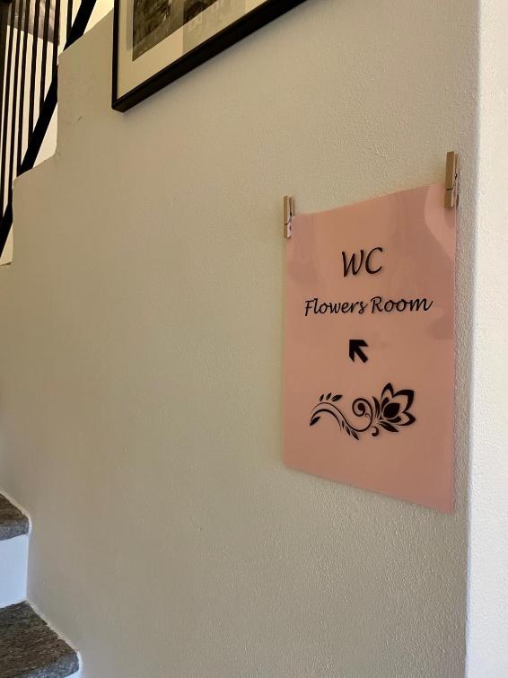 1912 - Flowers Room - budget for young – Bild