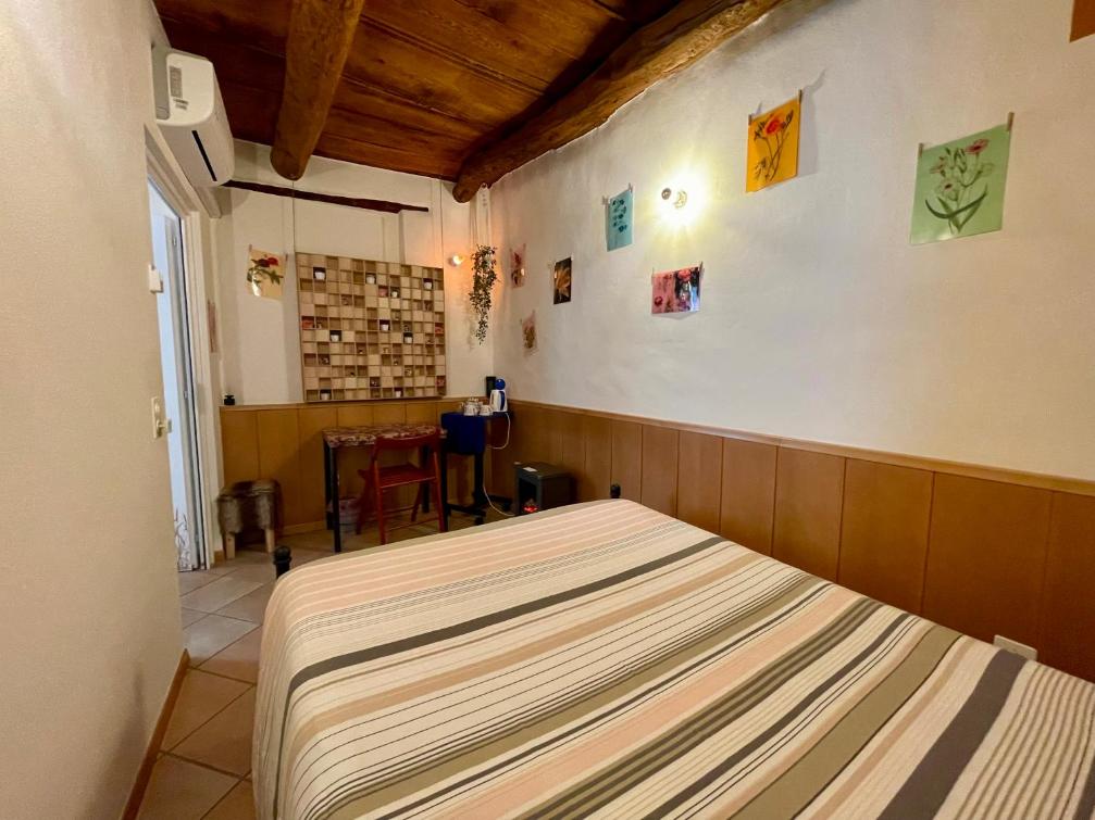 1912 - Flowers Room - budget for young – Bild