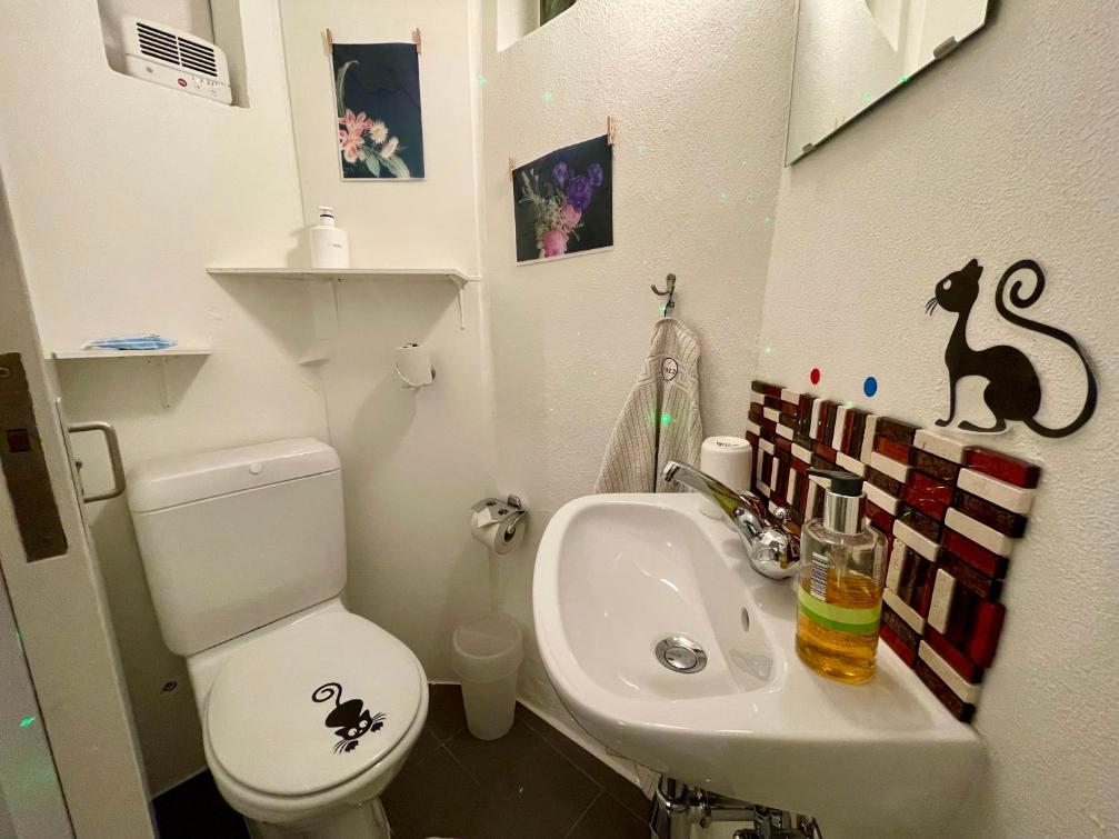 1912 - Flowers Room - budget for young – Bild