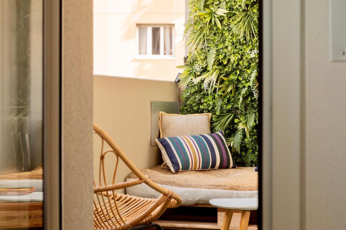 Chambre au bord du lac Léman – image