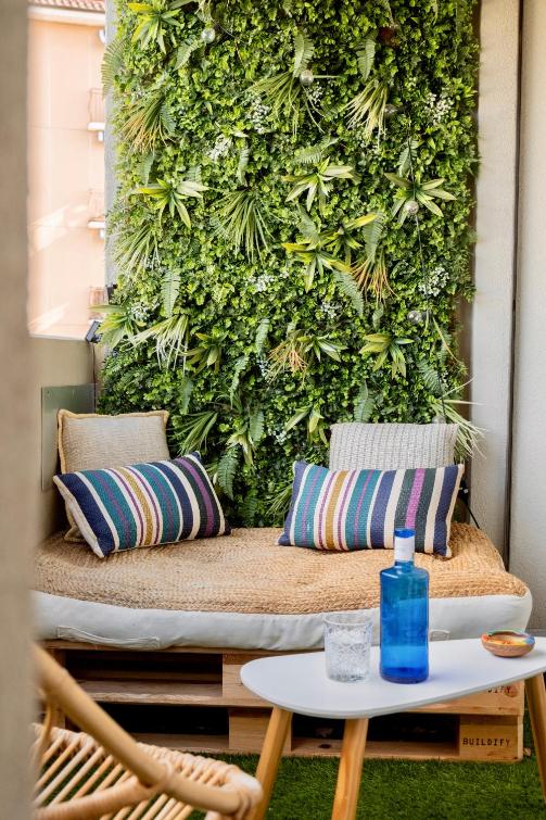 Chambre au bord du lac Léman – image