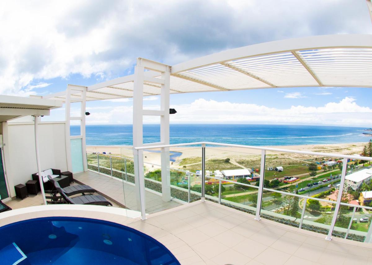 Photo - Kirra Surf Apartments