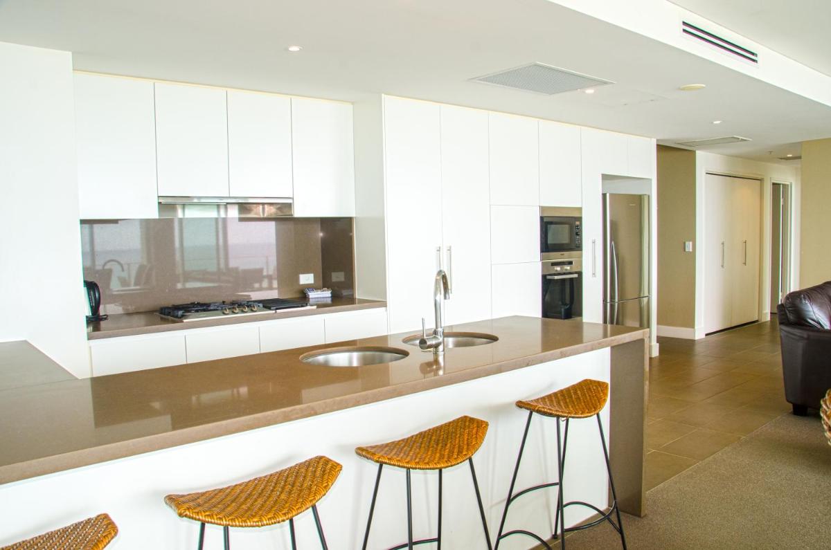 Photo - Kirra Surf Apartments