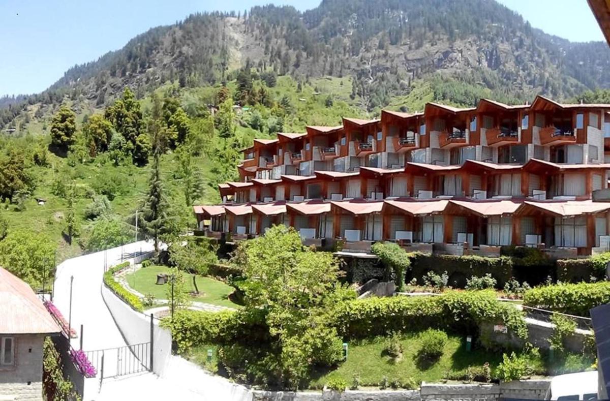 hotel tourist manali