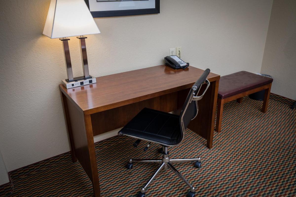 Photo - Best Western Airport Inn & Suites Oakland