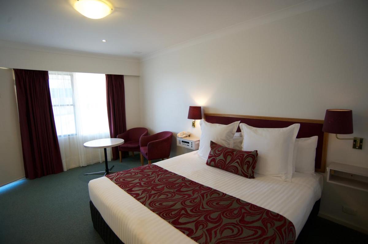 Photo - SureStay Hotel by Best Western The Clarence on Melville