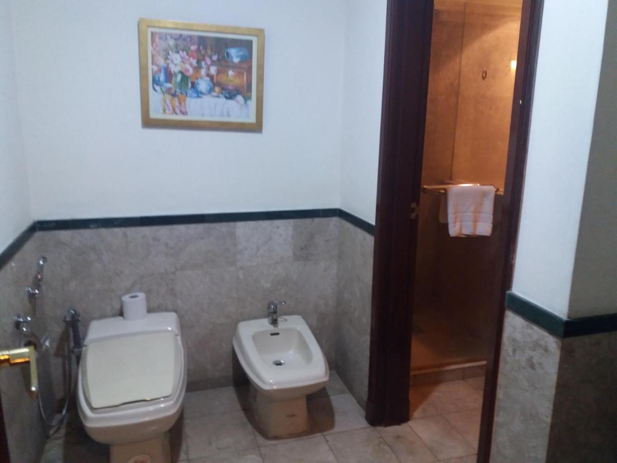 Modern Service Suite at Times Square